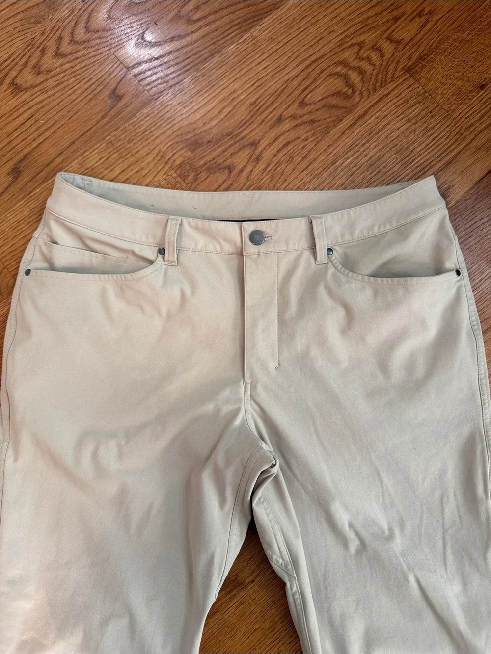 Lululemon Beige Cropped Performance Pants Size Approx 14